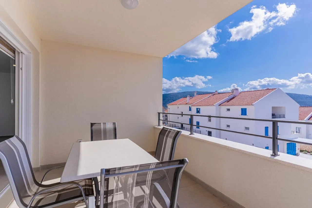 Blue Pearl Apartment Cres 0*,  Croazia